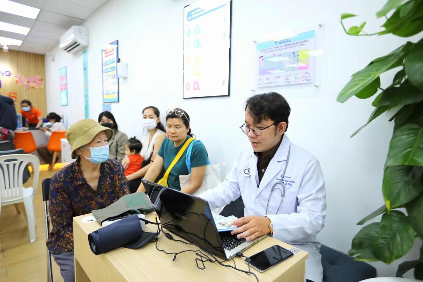 Dịch cúm mùa tại châu Á: Giải pháp bảo vệ sức khỏe người cao tuổi trong thời tiết cực đoan- Ảnh 2. Dịch cúm mùa tại châu Á: Giải pháp bảo vệ sức khỏe người cao tuổi trong thời tiết cực đoan- Ảnh 2.