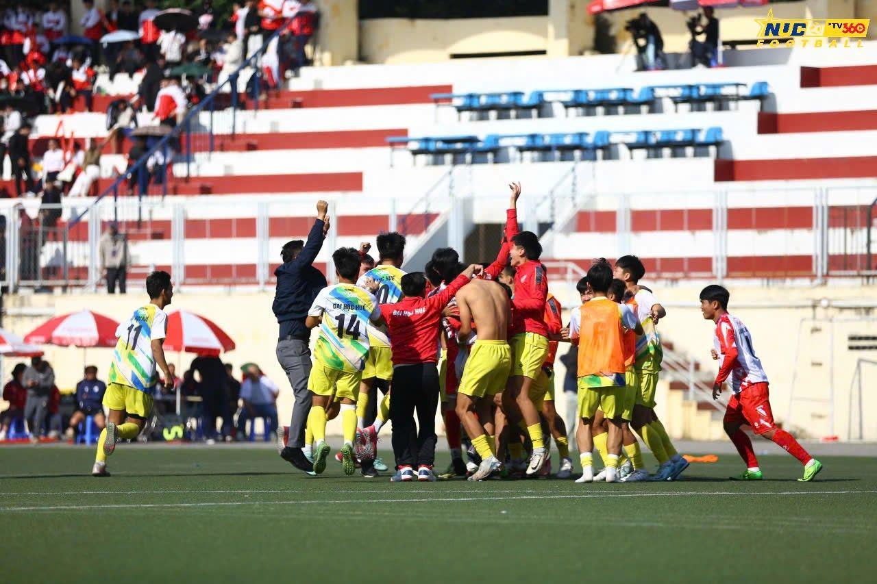 Đại học Huế làm nên kỳ tích: từ “ngựa ô thầm lặng” đến nhà vô địch nghẹt thở NUC 2025- Ảnh 2.