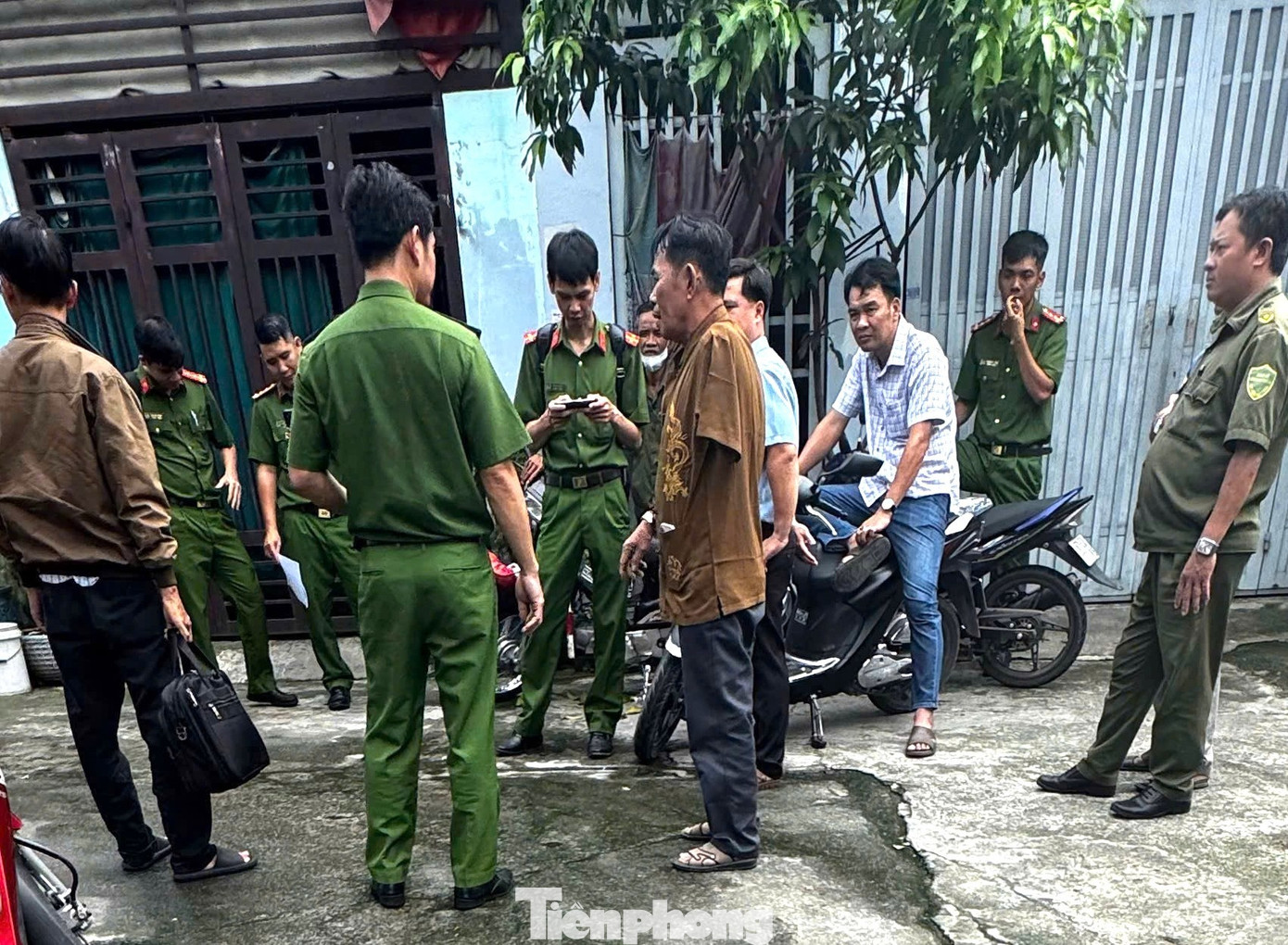 Khởi tố vụ án "xây nhầm" gần 50 căn nhà trên đất người khác ở TPHCM- Ảnh 1.