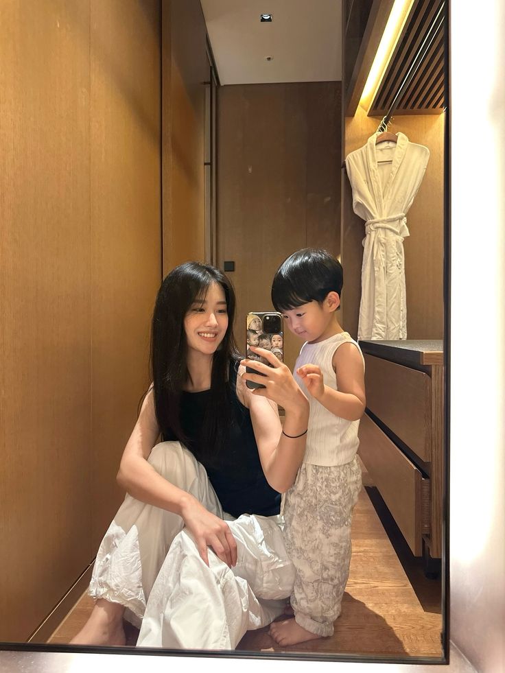 Kiểu mẹ thế này thường nuôi dạy được những bé trai trưởng thành sẽ là người đàn ông gia đình, biết bảo vệ vợ con- Ảnh 1. Kiểu mẹ thế này thường nuôi dạy được những bé trai trưởng thành sẽ là người đàn ông gia đình, biết bảo vệ vợ con- Ảnh 1.