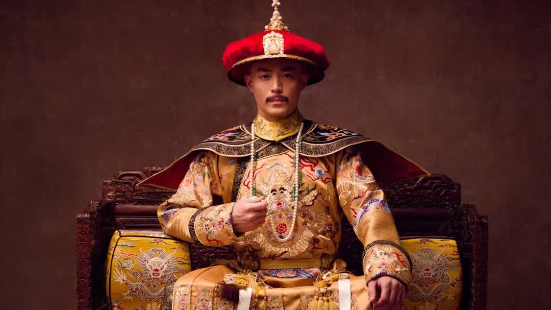 Họa sĩ phương T&acirc;y tiết lộ diện mạo thật của C&agrave;n Long, hậu thế nh&igrave;n xong chỉ b&igrave;nh luận: "Thật kh&ocirc;ng d&aacute;m tin..."- Ảnh 1.