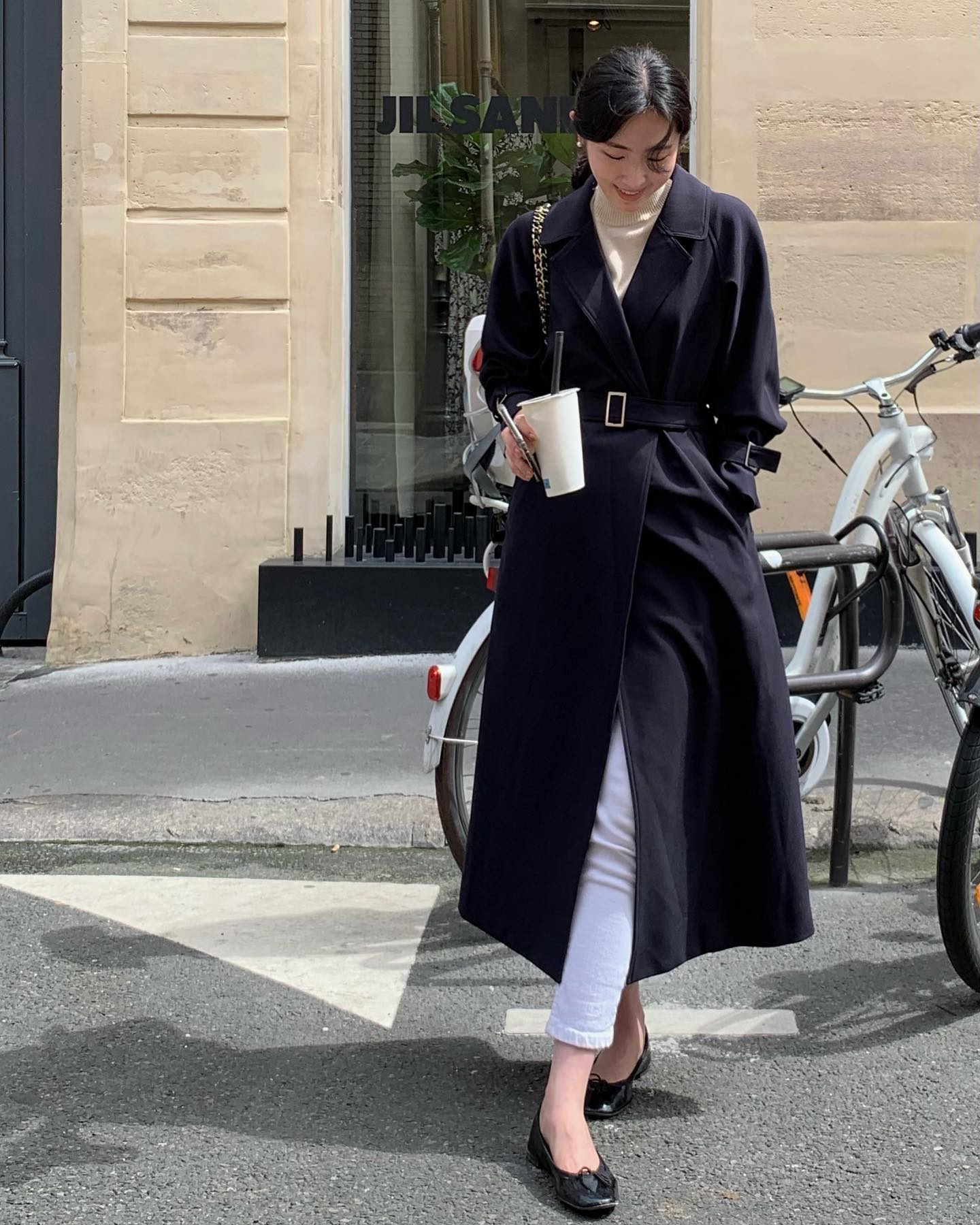 Giờ đừng ai sắm boots, đ&acirc;y mới l&agrave; 5 mẫu gi&agrave;y phải c&oacute; để s&agrave;nh điệu suốt 4 m&ugrave;a- Ảnh 1.