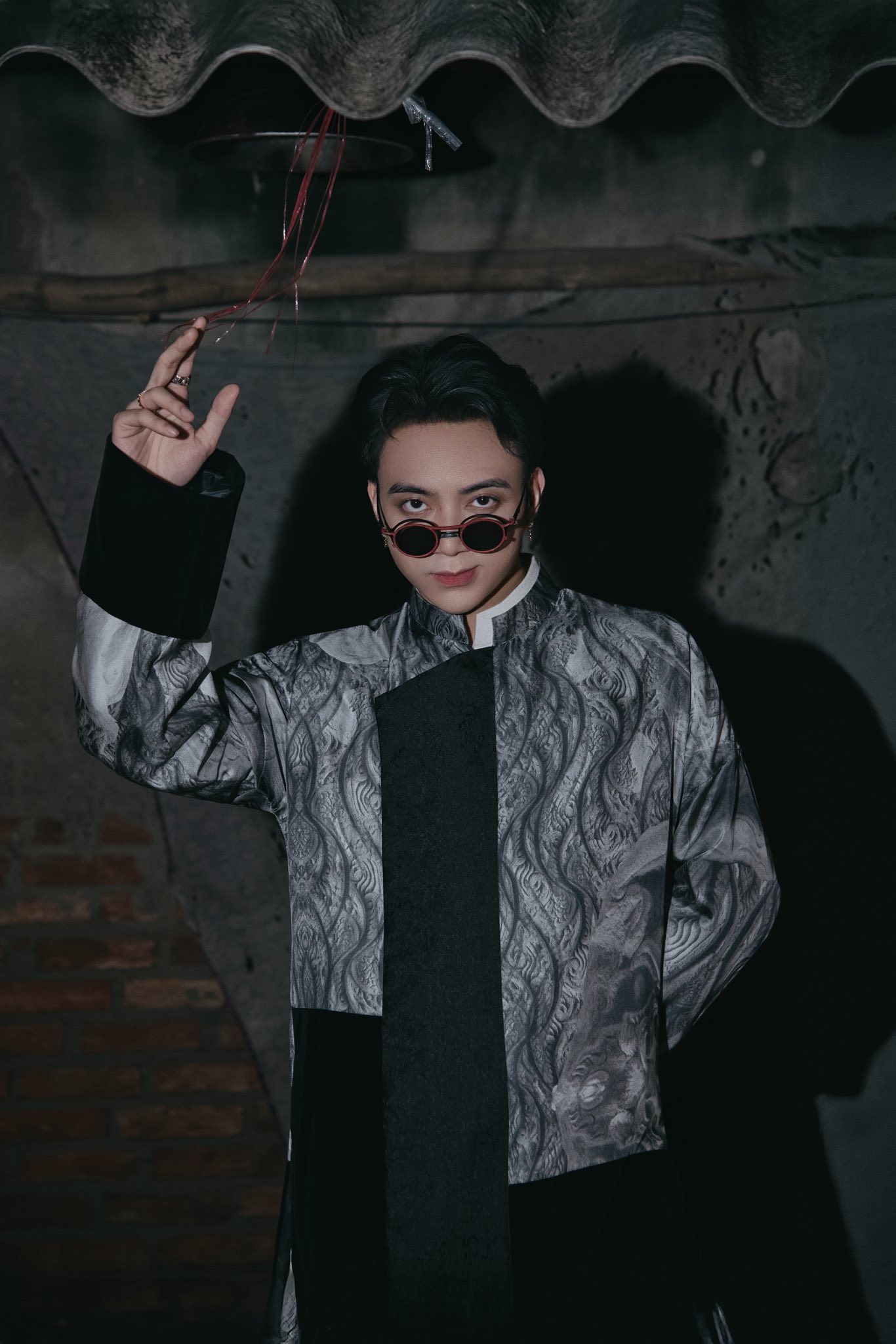 SOOBIN v&agrave; KINGDOM vừa c&oacute; c&uacute; ăn 3 cực đỉnh tại WeYoung 2025, trở th&agrave;nh đề cử duy nhất l&agrave;m được điều n&agrave;y- Ảnh 4.