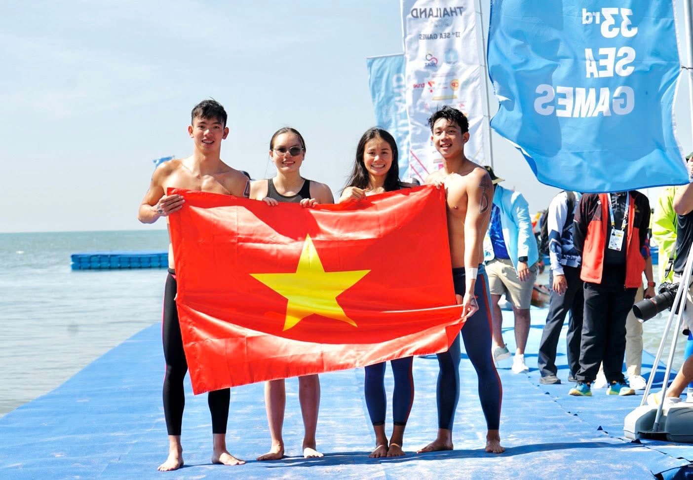 Đỉnh cao ngày cuối SEA Games: 