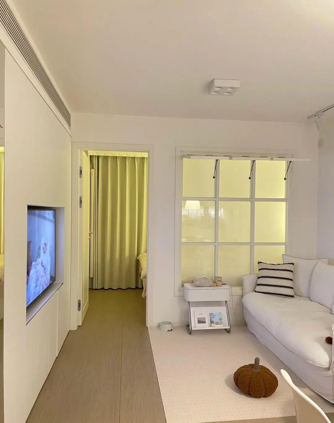 Đ&acirc;y l&agrave; ng&ocirc;i nh&agrave; Hong Kong lạ nhất t&ocirc;i từng thấy- Ảnh 2.