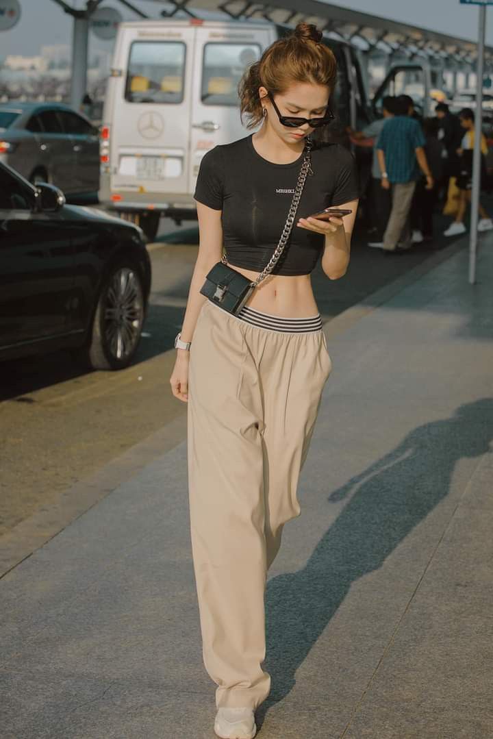 Ngọc Trinh đi đầu trend Ngọc Trinh đi đầu trend