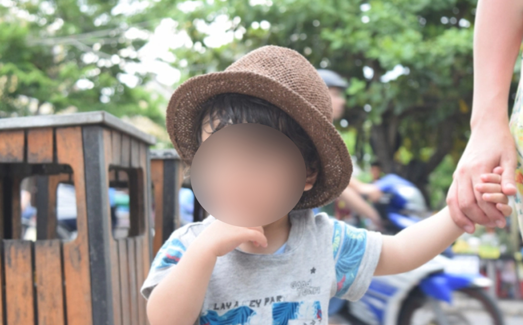 Phụ huynh H&agrave; Nội bức x&uacute;c tố: "Đ&acirc;y ch&iacute;nh l&agrave; kiểu cha mẹ đ&aacute;ng gh&eacute;t nhất, bề ngo&agrave;i tỏ vẻ dạy con, thực chất ngấm ngầm chiều hư"!- Ảnh 1.