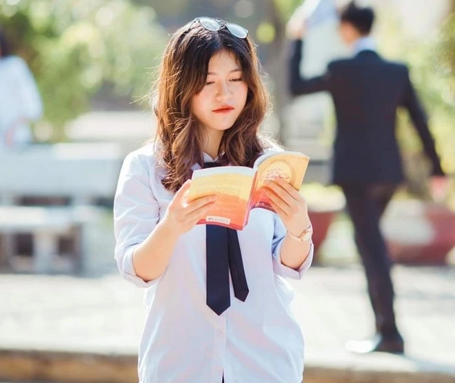 Ng&ocirc;i trường "lọt thỏm" giữa l&ograve;ng ĐHQG H&agrave; Nội: Diện t&iacute;ch nhỏ nhưng th&agrave;nh t&iacute;ch khủng, chỉ 1 học kỳ c&oacute; 4 học sinh đạt điểm SAT tuyệt đối!- Ảnh 7.