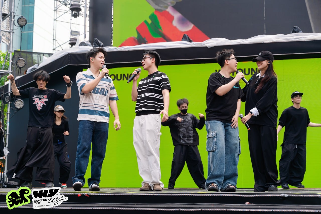 Tổng duyệt Gala WeYoung 2025: H&eacute; lộ s&acirc;n khấu ho&agrave;nh tr&aacute;ng, một &lsquo;s&iacute;t rịt&rdquo; đủ khiến fan Ninh Dương Story đứng ngồi kh&ocirc;ng y&ecirc;n- Ảnh 4.
