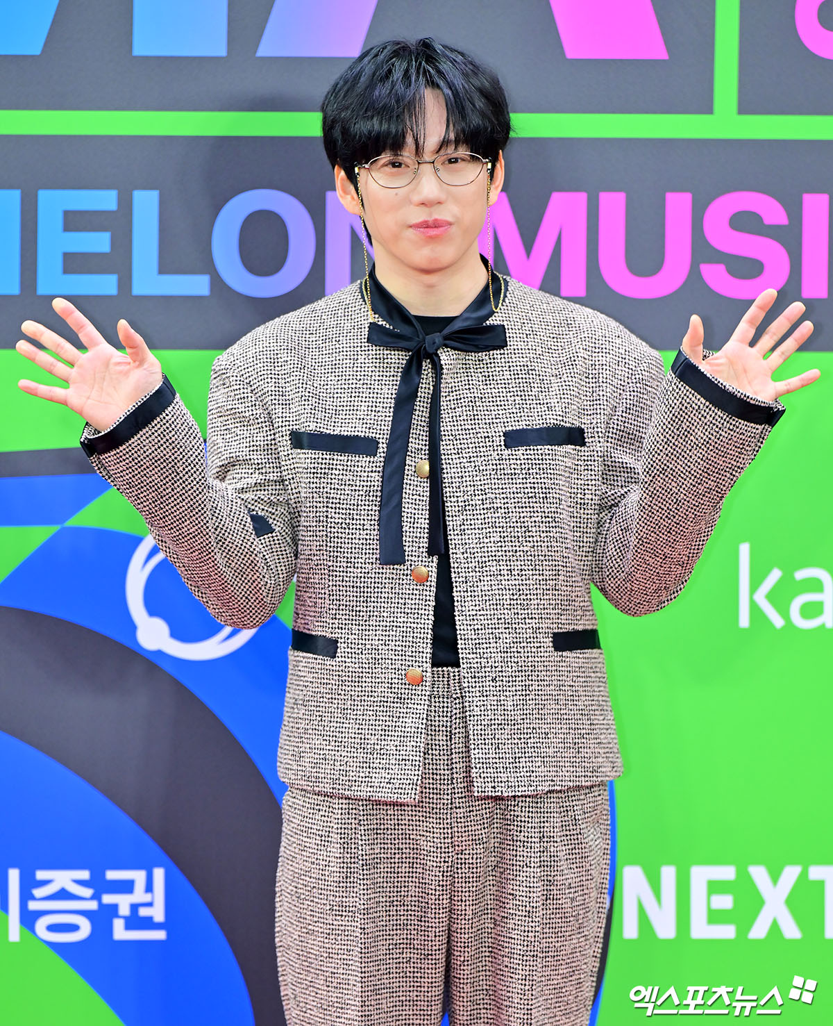 Thảm đỏ MMA 2025: Jennie h&oacute;a &ldquo;nữ ho&agrave;ng&rdquo; đụng mặt t&igrave;nh cũ GD - Kai, Winter (aespa) lộ diện sau ồn &agrave;o hẹn h&ograve; Jungkook- Ảnh 24.