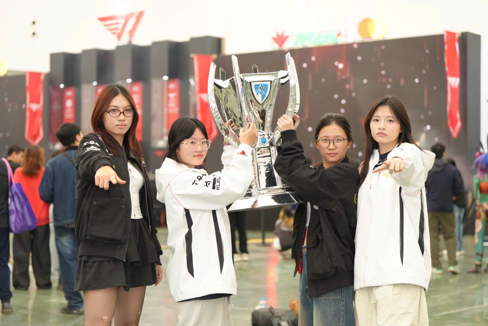 Nhiều đặc quyền chưa từng c&oacute; cho fan T1 v&agrave; Faker tại Việt Nam- Ảnh 4.