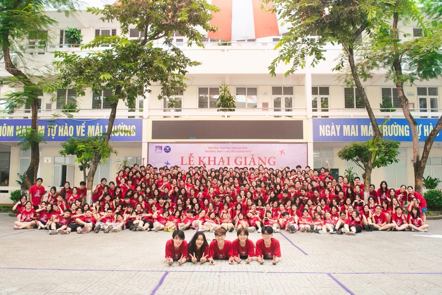 Ng&ocirc;i trường "lọt thỏm" giữa l&ograve;ng ĐHQG H&agrave; Nội: Diện t&iacute;ch nhỏ nhưng th&agrave;nh t&iacute;ch khủng, chỉ 1 học kỳ c&oacute; 4 học sinh đạt điểm SAT tuyệt đối!- Ảnh 3.