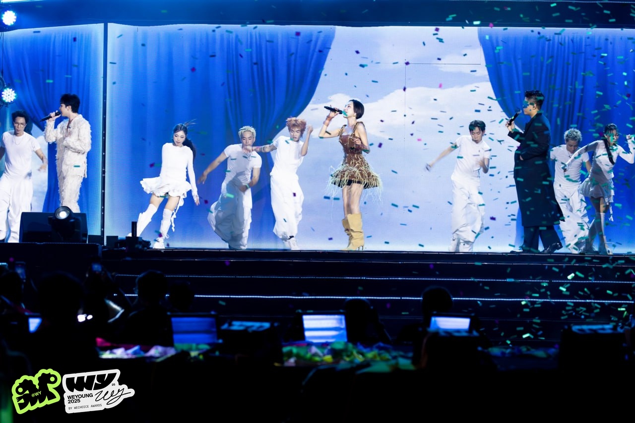 GDUCKY - GiGi Hương Giang - Vương Binh mang thanh xu&acirc;n trở lại tại WeYoung 2025, cất giọng ngọt muốn xỉu!- Ảnh 3.