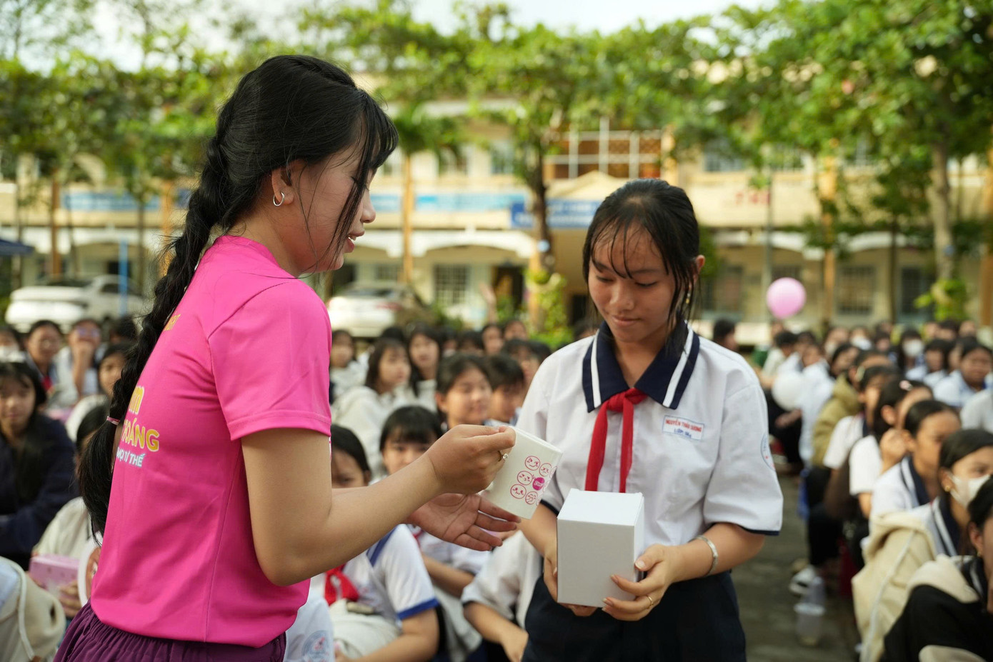 Hơn 8.000 nữ sinh được trang bị kỹ năng sức khỏe sinh sản, ph&ograve;ng chống x&acirc;m hại- Ảnh 11.