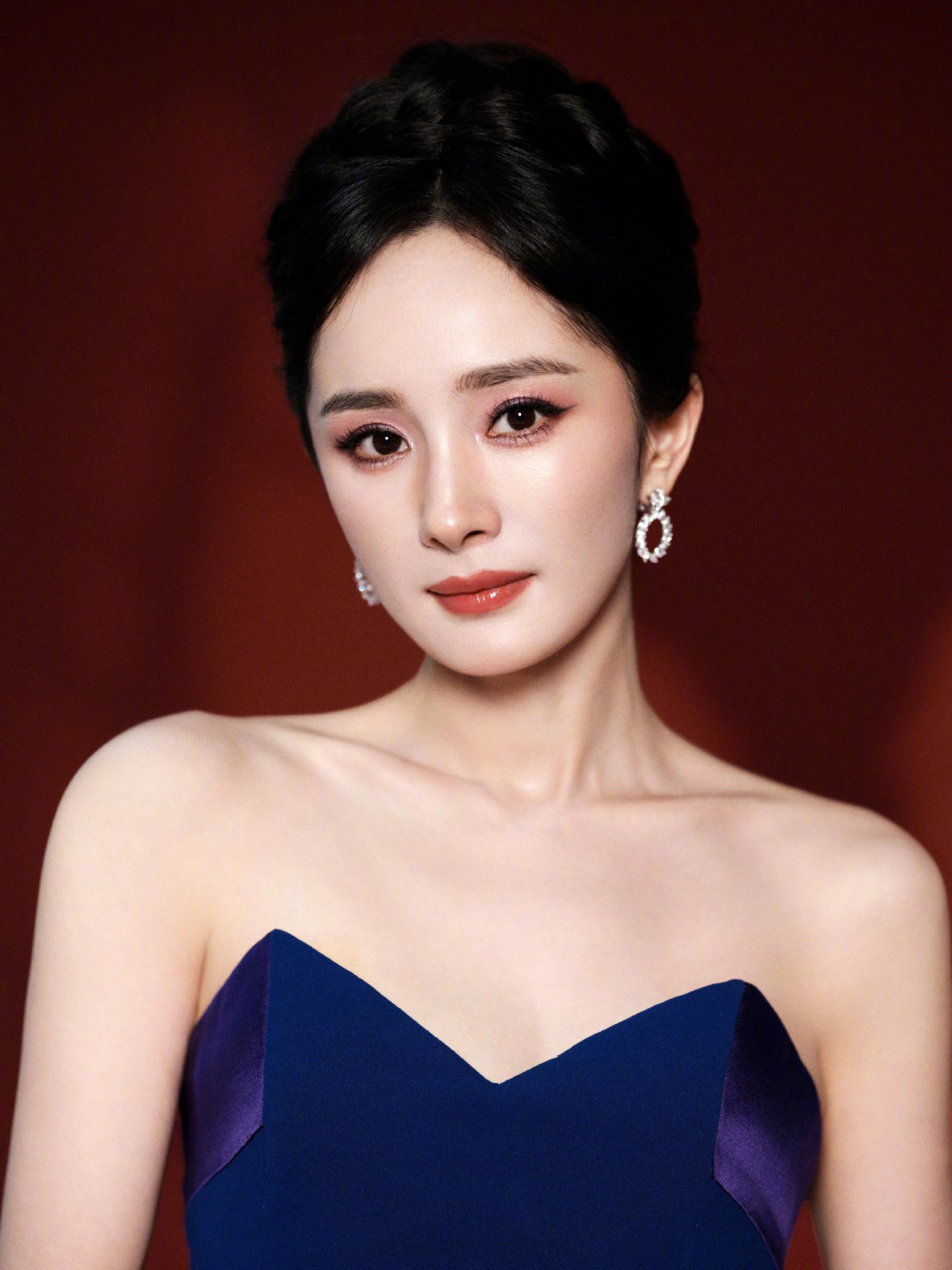 "Phi c&ocirc;ng 2K2" khiến Dương Mịch đ&aacute; bạn trai thiếu gia, Trần Nghi&ecirc;n Hy phải giăng lưới t&igrave;nh- Ảnh 1.