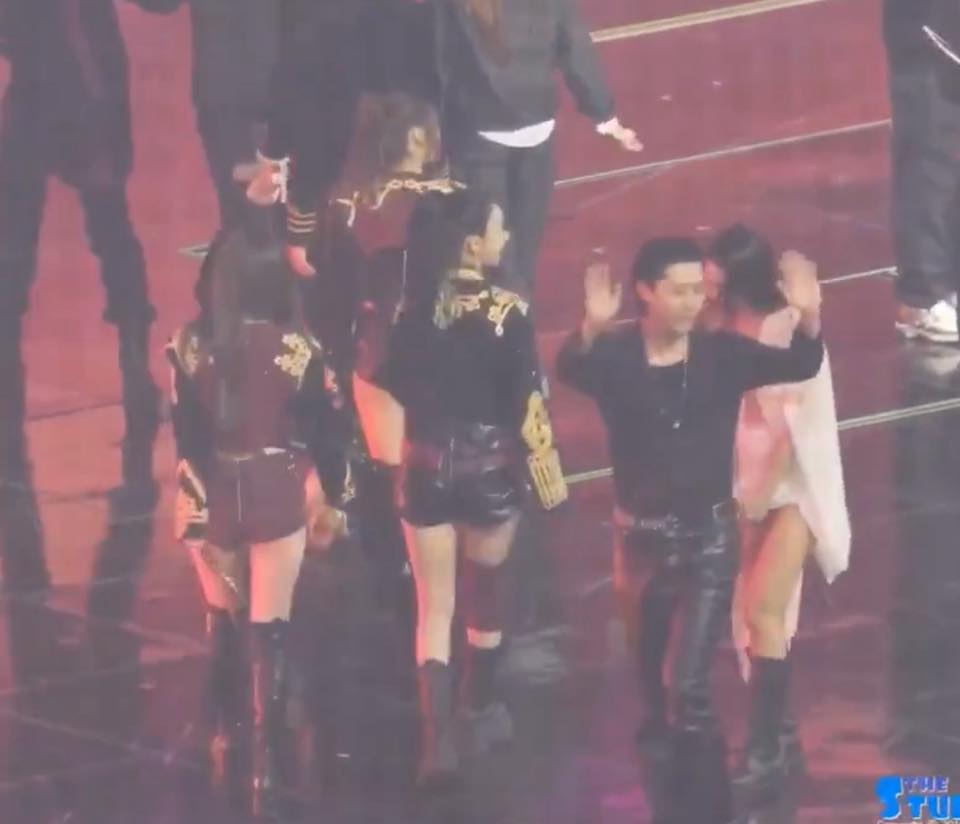 Jennie bị nh&oacute;m đại mỹ nh&acirc;n phớt lờ, th&aacute;i độ bơ đẹp ra mặt- Ảnh 4.