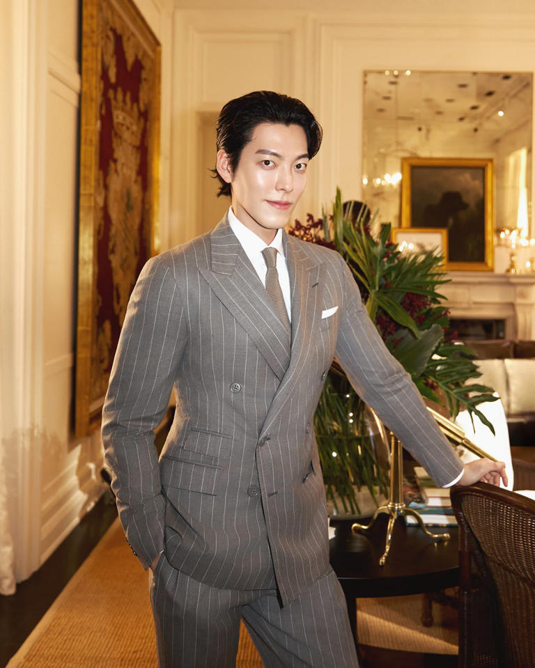 Rần rần clip Kim Woo Bin - Shin Min Ah lộ diện trước ph&uacute;t thề nguyện?- Ảnh 2.