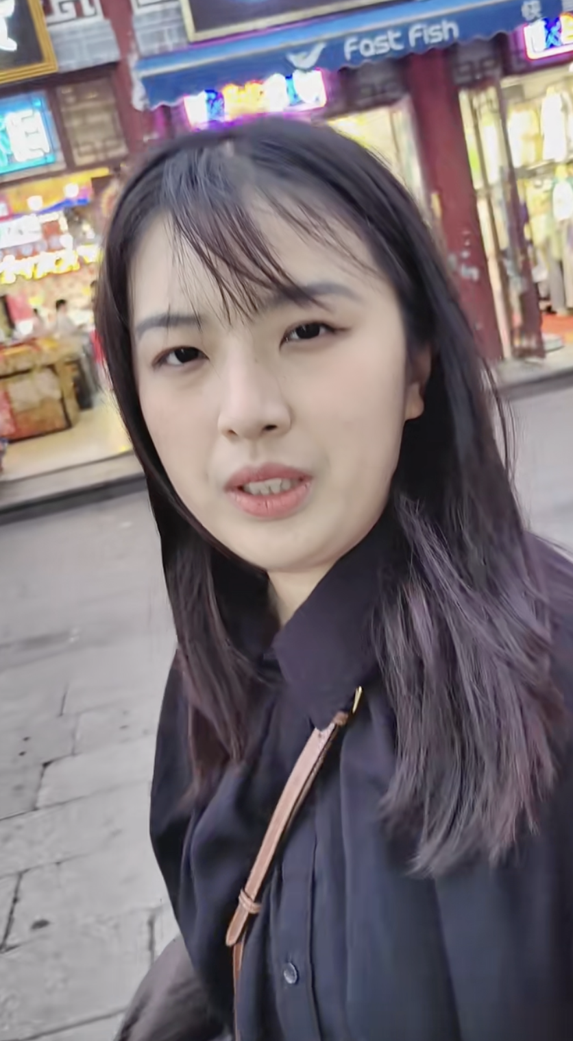 Giảm 20kg sau khi bị người nổi tiếng ch&ecirc; b&eacute;o xấu, c&ocirc; g&aacute;i giờ được v&iacute; với đại mỹ nh&acirc;n Hong Kong- Ảnh 4.