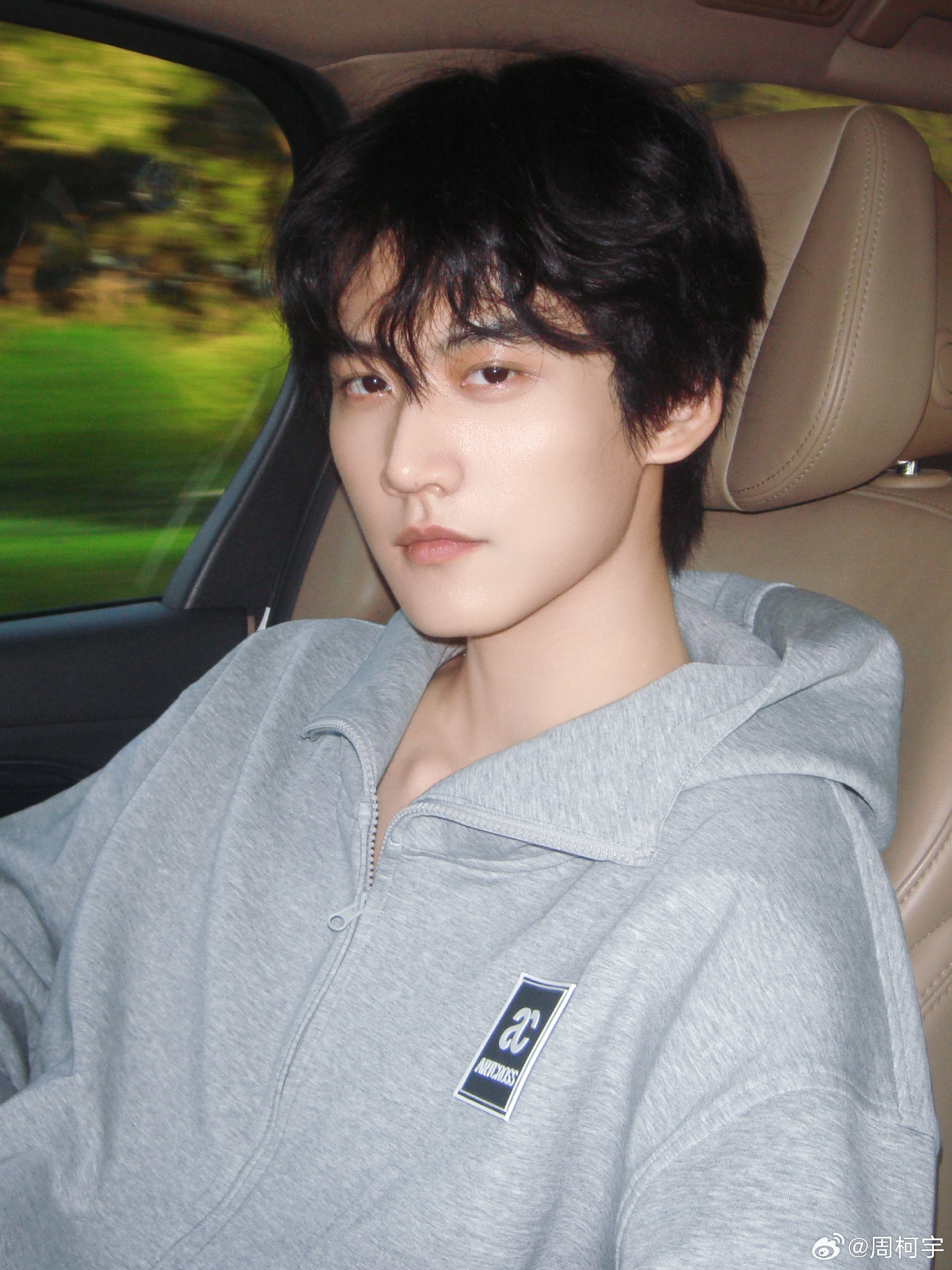 "Phi c&ocirc;ng 2K2" khiến Dương Mịch đ&aacute; bạn trai thiếu gia, Trần Nghi&ecirc;n Hy phải giăng lưới t&igrave;nh- Ảnh 2.