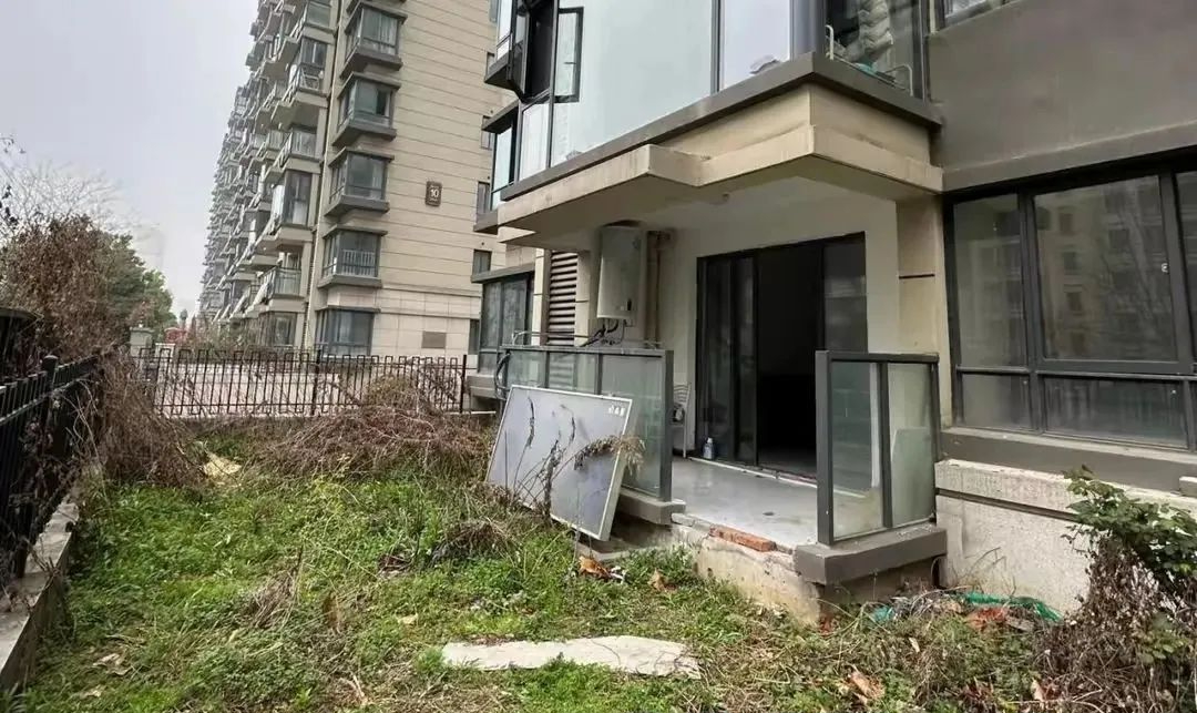 Kh&ocirc;ng thể mua nh&agrave; vườn, t&ocirc;i chọn tầng 1 c&oacute; s&acirc;n, 3 năm sau vỡ mộng ho&agrave;n to&agrave;n v&igrave; c&aacute;i gi&aacute; phải trả qu&aacute; lớn- Ảnh 3.