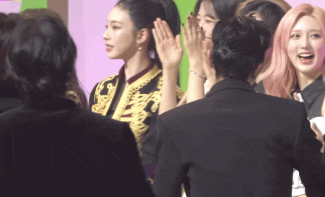 Gọi G-DRAGON l&agrave; sứ giả ho&agrave; b&igrave;nh - cả H&agrave;n Quốc chỉ c&oacute; "anh Long" l&agrave;m được điều n&agrave;y!- Ảnh 4.