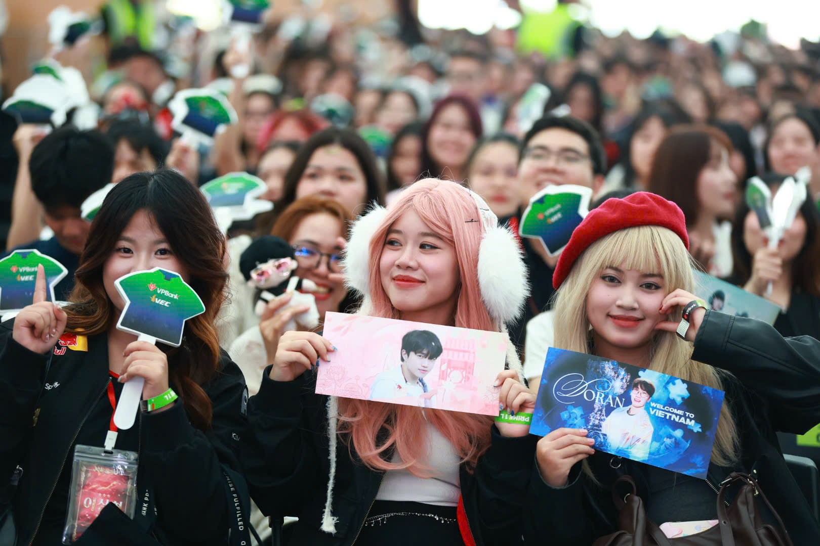 Faker ch&agrave;o &ldquo;T&ecirc; Con&rdquo; bằng tiếng Việt, fan &ldquo;sĩ hết đời&rdquo;- Ảnh 6.