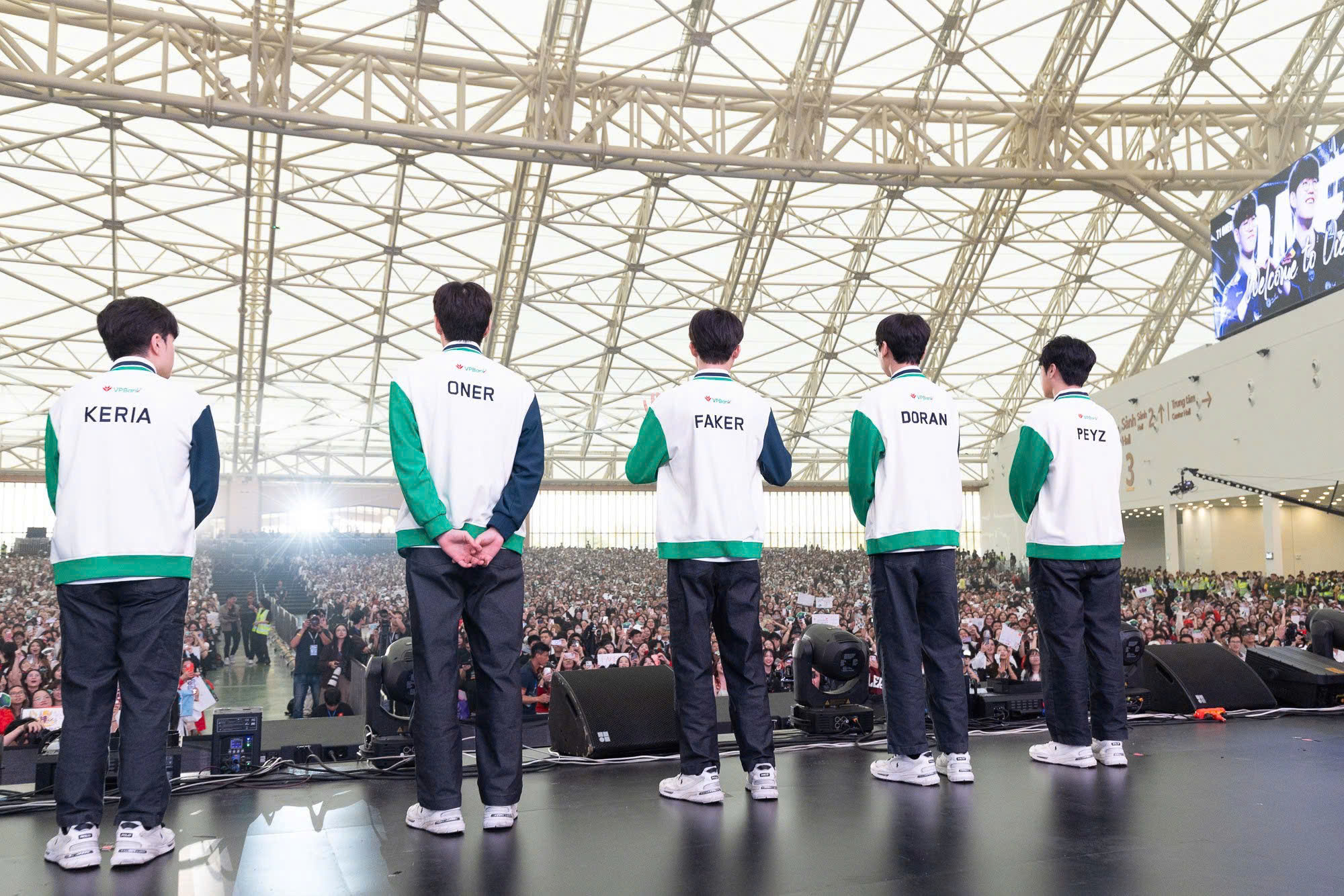 Faker ch&agrave;o &ldquo;T&ecirc; Con&rdquo; bằng tiếng Việt, fan &ldquo;sĩ hết đời&rdquo;- Ảnh 5.