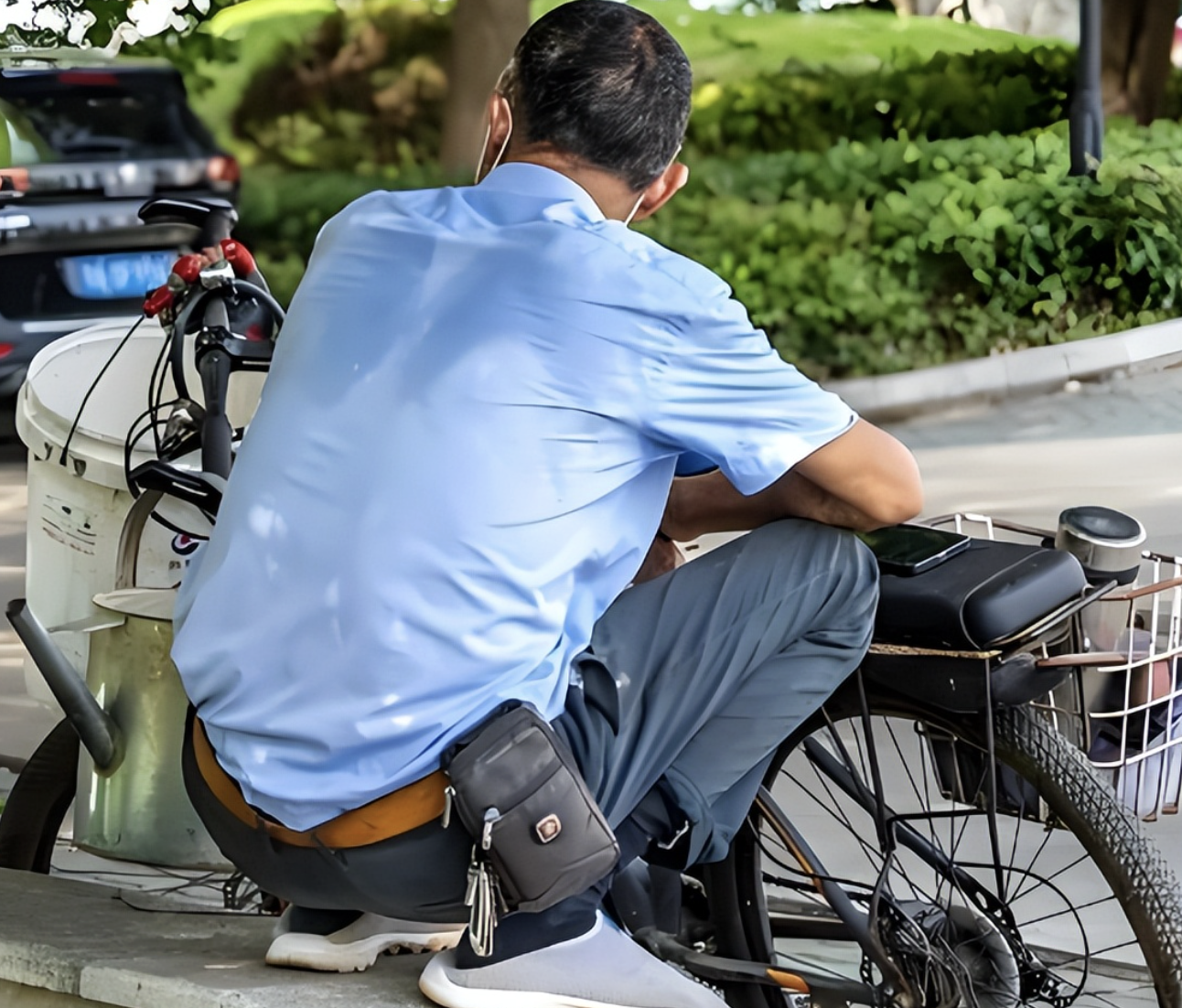 Tại sao cha ch&uacute;ng ta lu&ocirc;n n&oacute;i "Bố vẫn ổn" trong khi họ đ&atilde; kiệt sức từ rất l&acirc;u? - C&acirc;u trả lời khiến vạn người x&uacute;c động!- Ảnh 1.