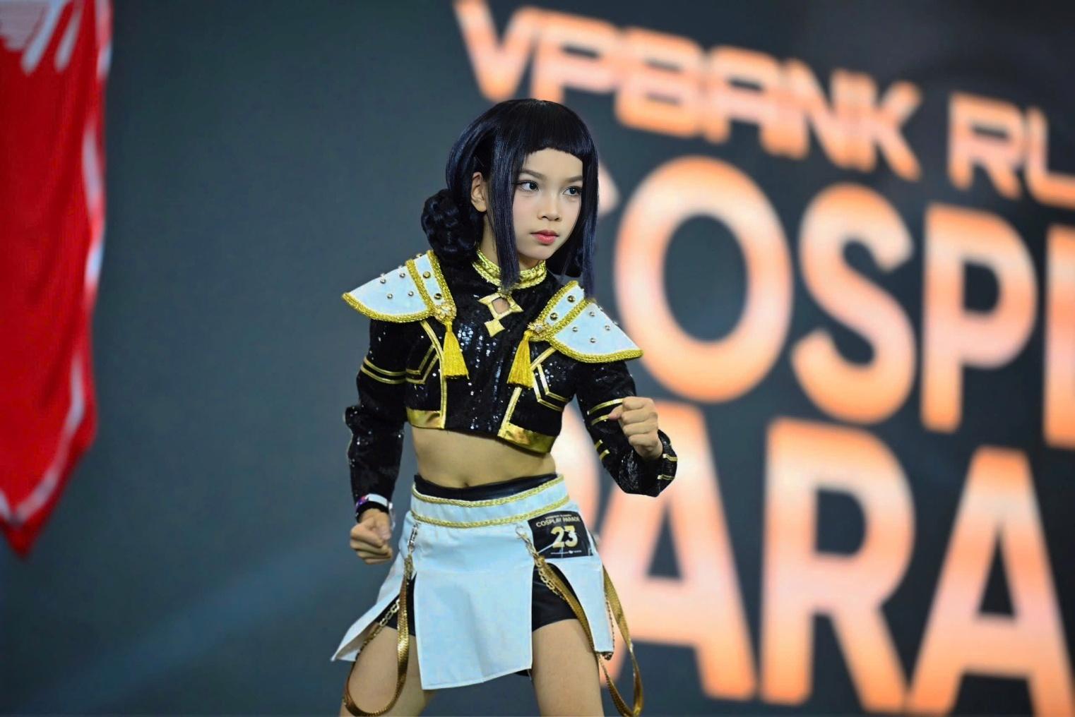 Khi c&aacute;c nh&acirc;n vật Li&ecirc;n Minh Huyền Thoại bước ra đời thực tại VPBank Runway Cosplay Contest- Ảnh 5.