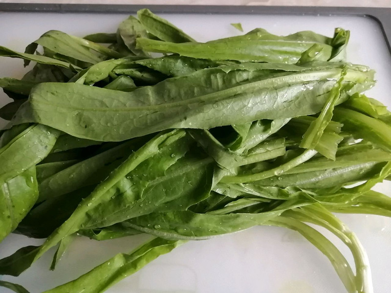 3 c&ocirc;ng thức nấu m&oacute;n rau "đ&aacute;ng ăn v&agrave;o m&ugrave;a đ&ocirc;ng": Nhanh ngon khiến cả nh&agrave; ai cũng khen lại chứa axit folic gấp 8 lần t&aacute;o- Ảnh 6.