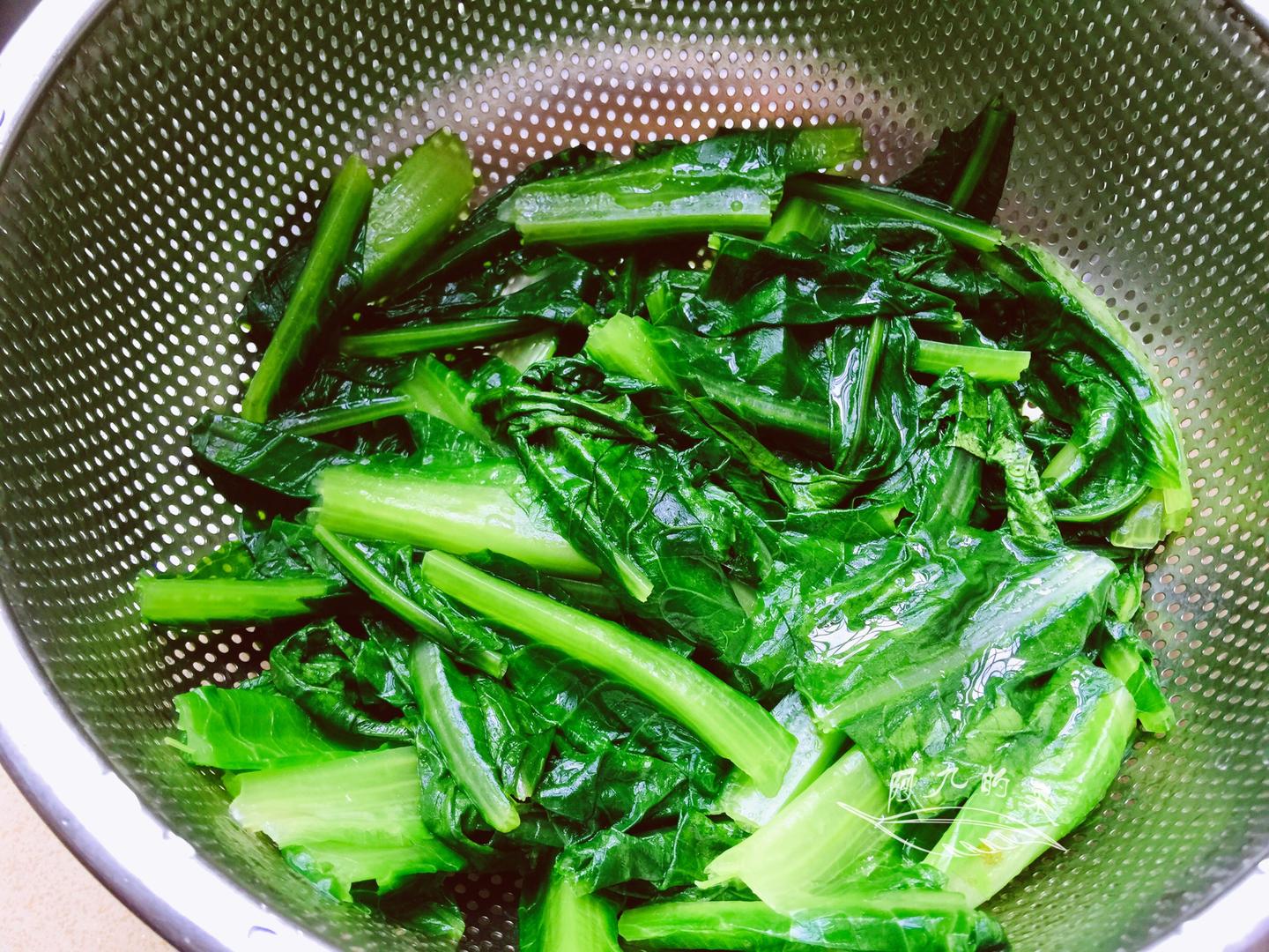 3 c&ocirc;ng thức nấu m&oacute;n rau "đ&aacute;ng ăn v&agrave;o m&ugrave;a đ&ocirc;ng": Nhanh ngon khiến cả nh&agrave; ai cũng khen lại chứa axit folic gấp 8 lần t&aacute;o- Ảnh 2.