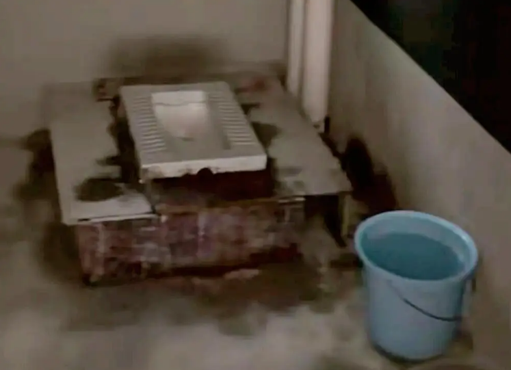 Người phụ nữ mua căn hộ 5,6 tỷ đồng, ng&agrave;y b&agrave;n giao ph&aacute;t hiện nh&agrave; đang bị người lạ chiếm dụng, chủ đầu tư tuy&ecirc;n bố: &ldquo;Đ&oacute; l&agrave; chuyện rất b&igrave;nh thường&rdquo;- Ảnh 2.