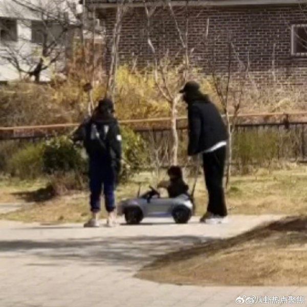 Nhan sắc thật của con trai Son Ye Jin - Hyun Bin gây sốc toàn tập!- Ảnh 3.