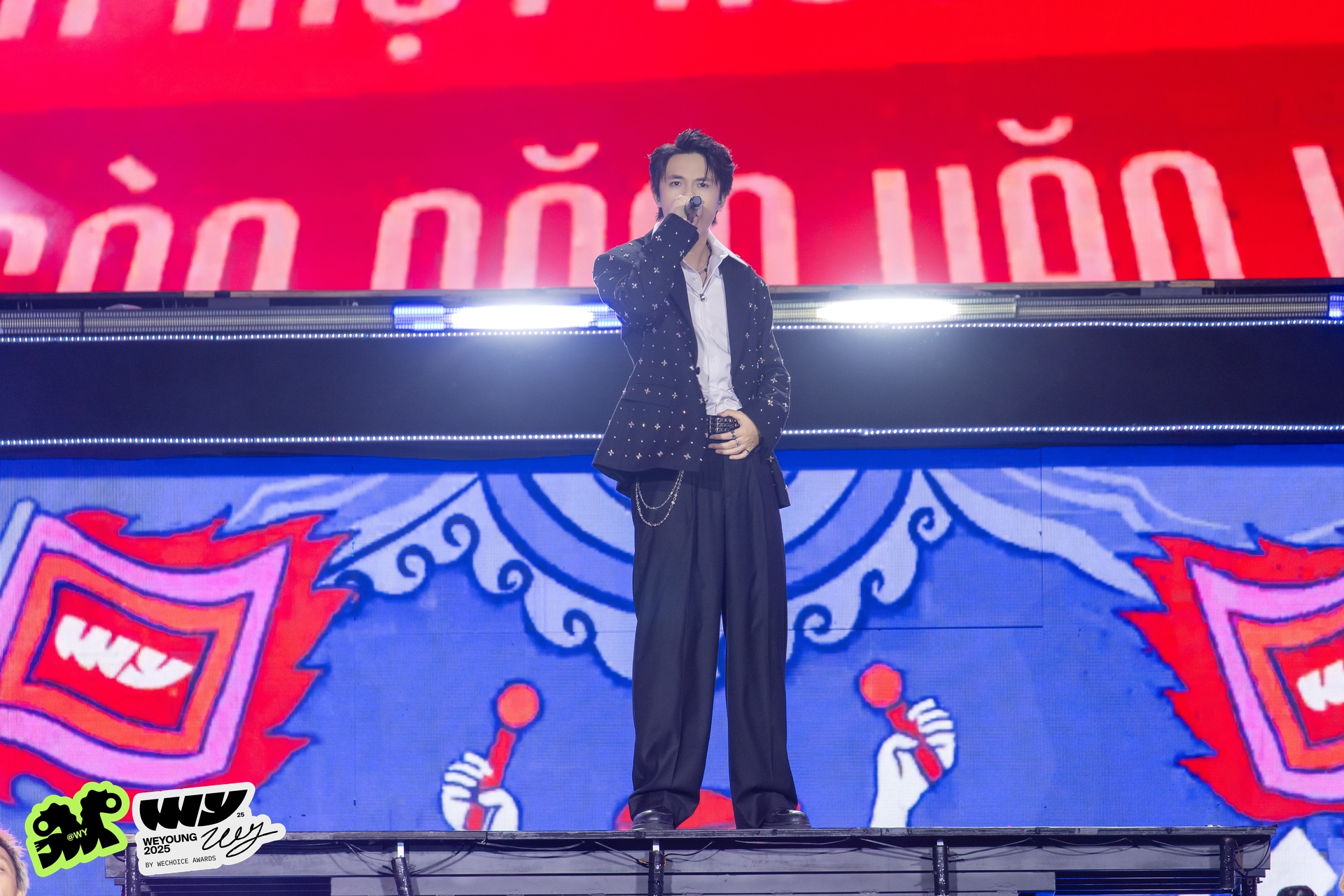 Rapper Nhật Ho&agrave;ng: "Khoảnh khắc t&ocirc;i biết m&igrave;nh đi đ&uacute;ng hướng l&agrave; nh&igrave;n thấy ba mẹ ngồi dưới s&acirc;n khấu"- Ảnh 8.