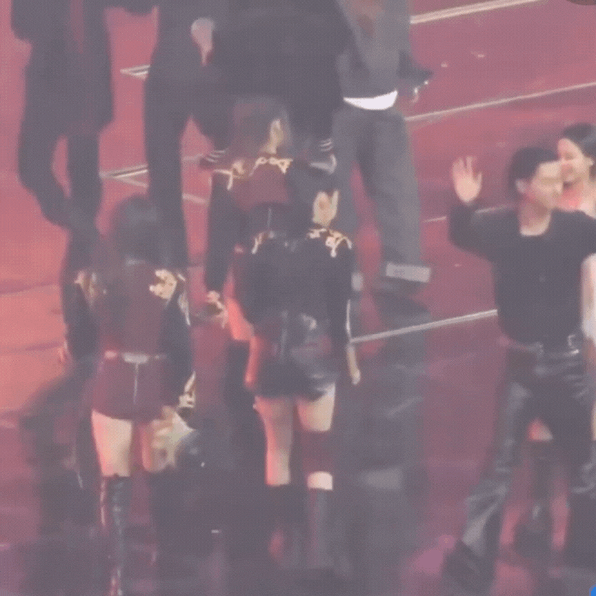 Jennie bị nh&oacute;m đại mỹ nh&acirc;n phớt lờ, th&aacute;i độ bơ đẹp ra mặt- Ảnh 3.