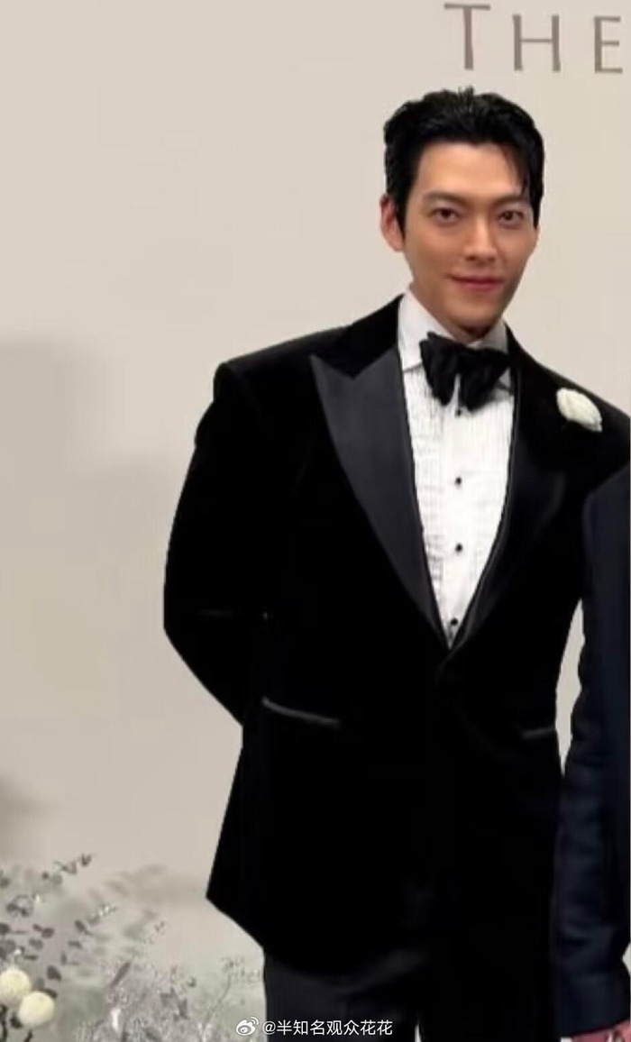Rò rỉ ảnh hiếm của chú rể Kim Woo Bin, thực đơn tiệc cưới và quà tặng khách sang xịn gây choáng- Ảnh 2. Rò rỉ ảnh hiếm của chú rể Kim Woo Bin, thực đơn tiệc cưới và quà tặng khách sang xịn gây choáng- Ảnh 2.