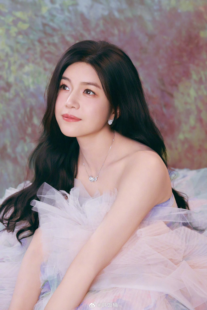 Ở đâu ra mỹ nhân 42 tuổi vẫn trẻ đẹp như búp bê thế này: 14 năm trời trôi đi mà như hôm qua với hôm nay- Ảnh 3.