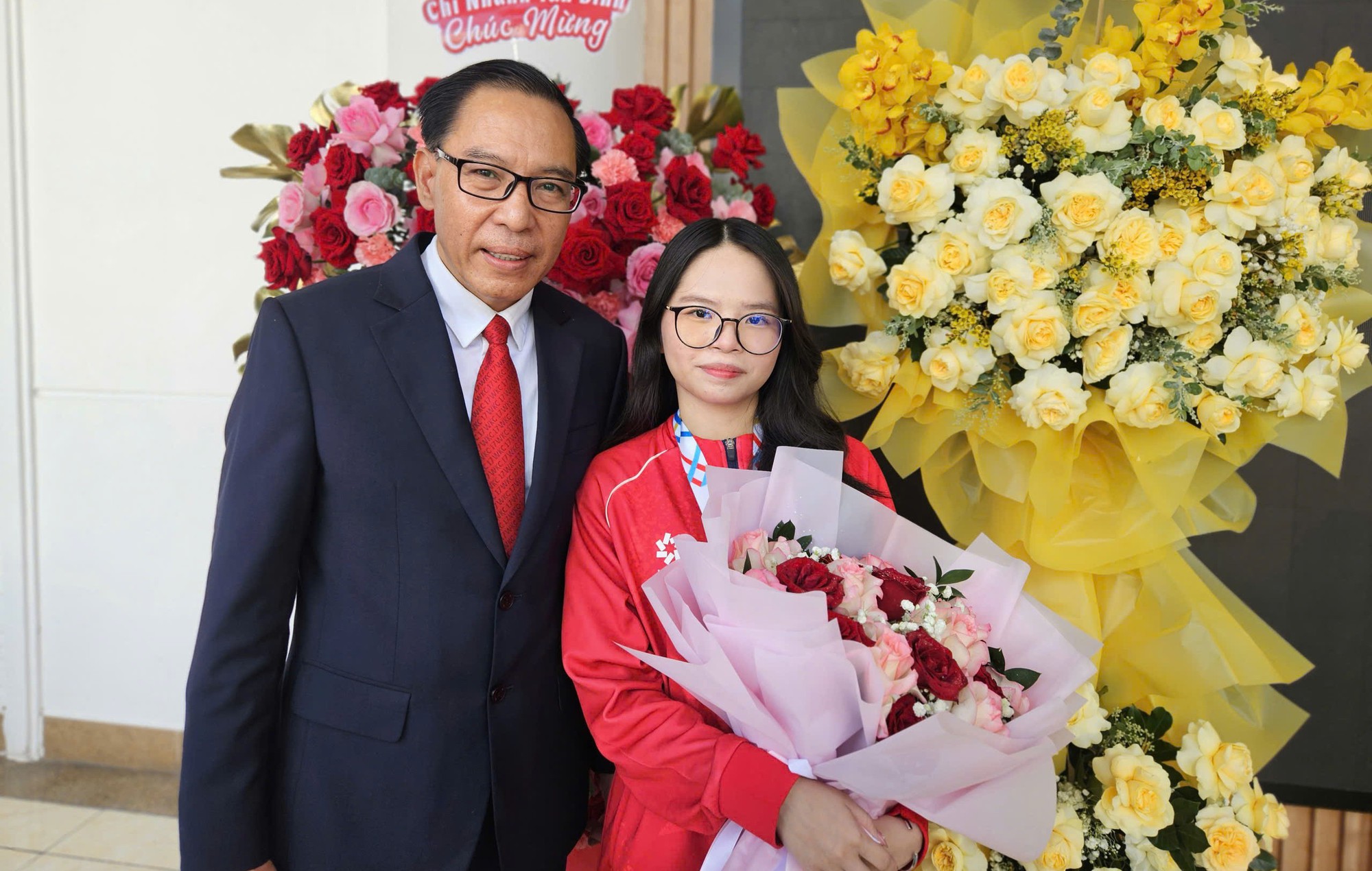 Nỗi l&ograve;ng của người cha từng phản đối con g&aacute;i chơi game- Ảnh 1.