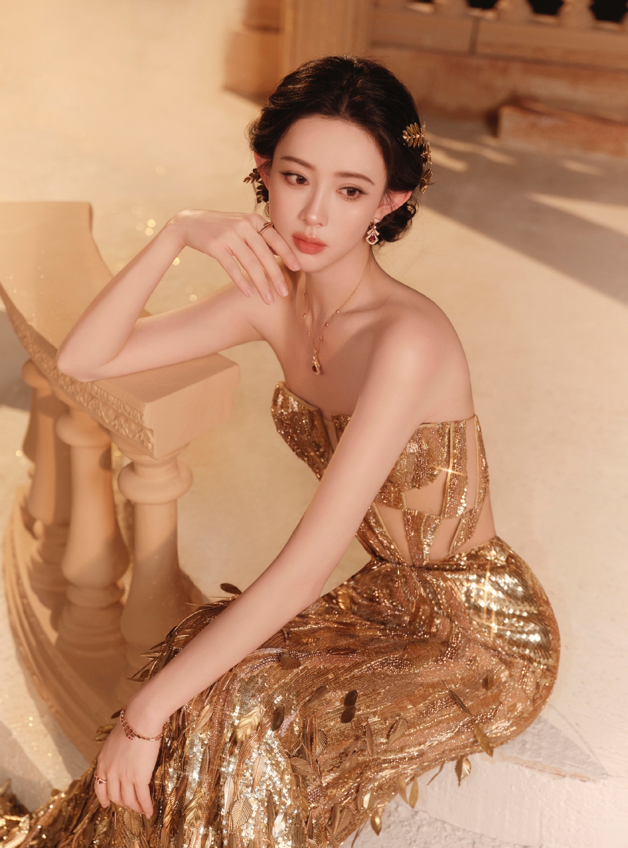 "Mỹ nữ đẹp nhất 2025" ng&atilde; nh&agrave;o h&uacute; v&iacute;a tr&ecirc;n s&acirc;n khấu, ai d&egrave; được 70 triệu người cầu xin "h&atilde;y ng&atilde; v&agrave;o l&ograve;ng anh"- Ảnh 5.