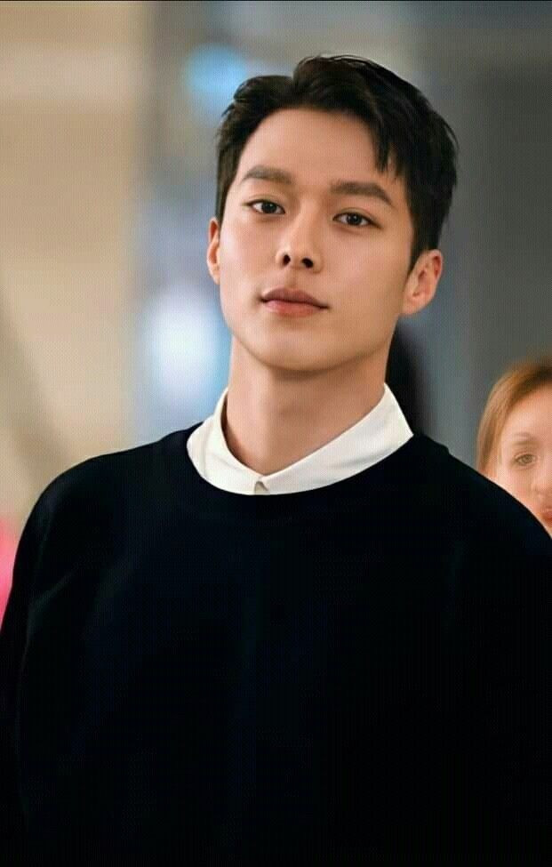 Nam thần cao 1,87 m đang gây bão màn ảnh- Ảnh 36.