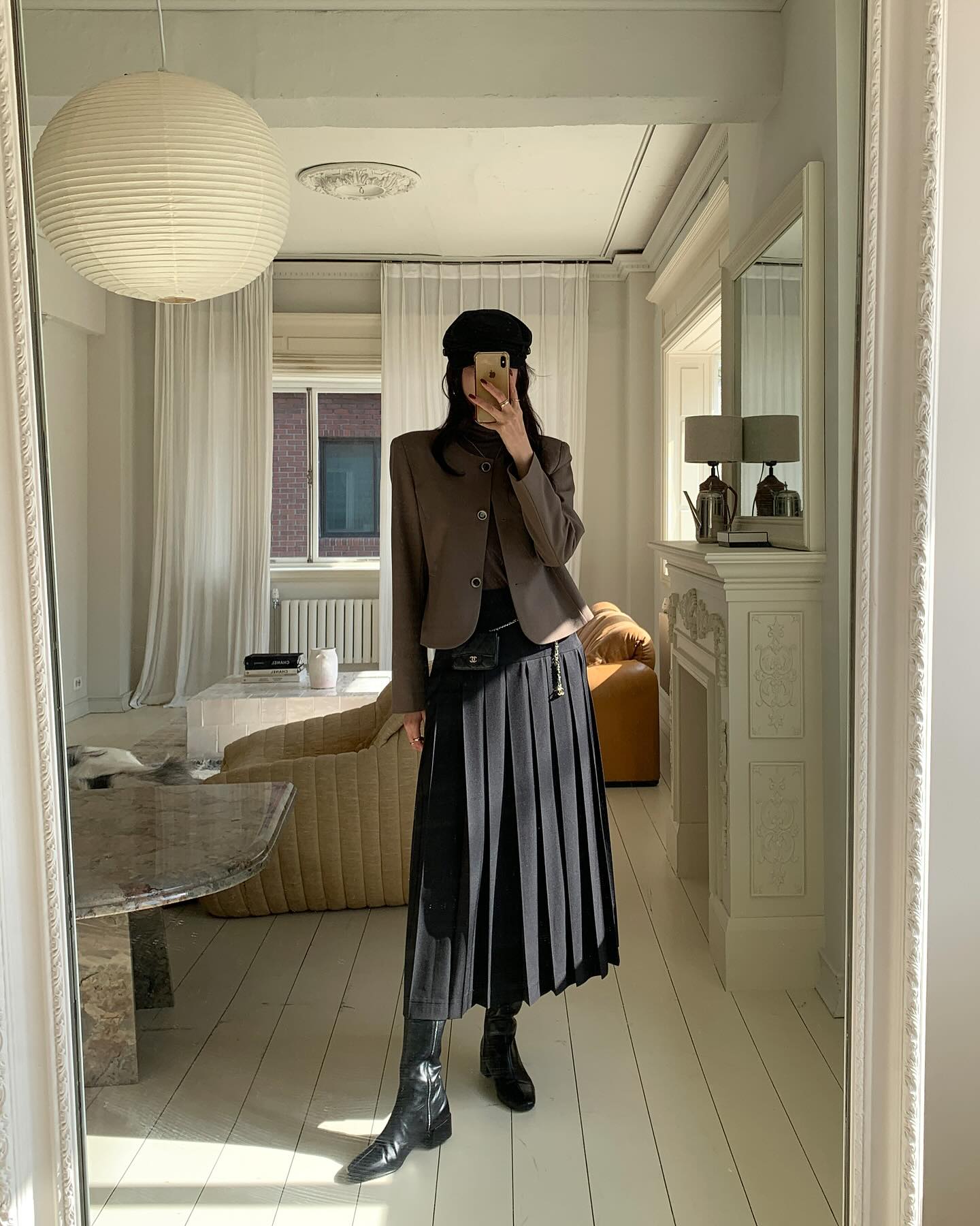 Ch&acirc;n v&aacute;y chữ A che khuyết điểm đỉnh cao, mix với 5 mẫu &aacute;o n&agrave;y l&agrave; ph&ugrave; hợp nhất- Ảnh 9.