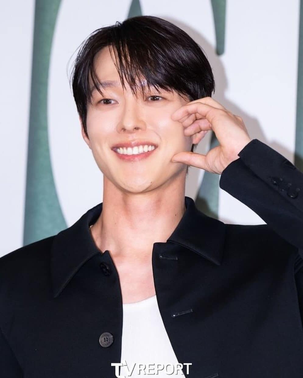 Nam thần cao 1,87 m đang gây bão màn ảnh- Ảnh 20.