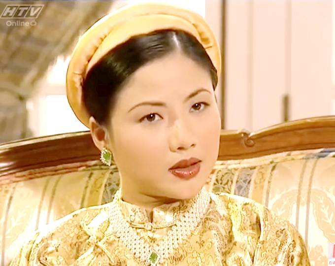 Nữ diễn vi&ecirc;n duy nhất l&agrave; Ph&oacute; Gi&aacute;o sư - Tiến sĩ, được tung h&ocirc; l&agrave; Ho&agrave;ng hậu đẹp nhất Việt Nam suốt 20 năm- Ảnh 1.