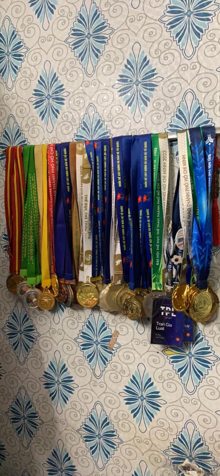 Về kể kh&ocirc;ng ai tin: Đang đi l&agrave;m b&aacute;c sĩ th&igrave; được cử sang Th&aacute;i Lan thi k&eacute;o co, kết quả đ&aacute;ng kinh ngạc- Ảnh 3.