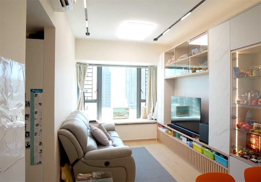 Gi&uacute;p việc sống c&ugrave;ng nh&agrave;, gia chủ chi 1,5 tỷ cải tạo căn hộ 52m&sup2;- Ảnh 4.