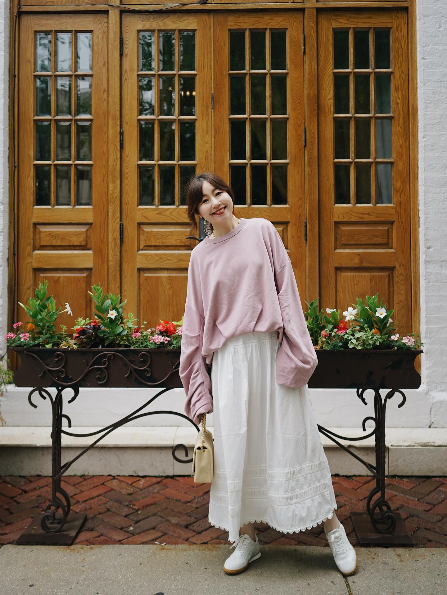 Ch&acirc;n v&aacute;y chữ A che khuyết điểm đỉnh cao, mix với 5 mẫu &aacute;o n&agrave;y l&agrave; ph&ugrave; hợp nhất- Ảnh 8.