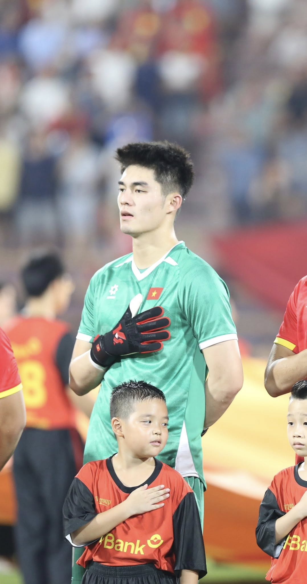 Thủ m&ocirc;n U22 Việt Nam Trần Trung Ki&ecirc;n g&acirc;y sốt ở Th&aacute;i Lan, được b&igrave;nh chọn đẹp trai nhất SEA Games- Ảnh 3.