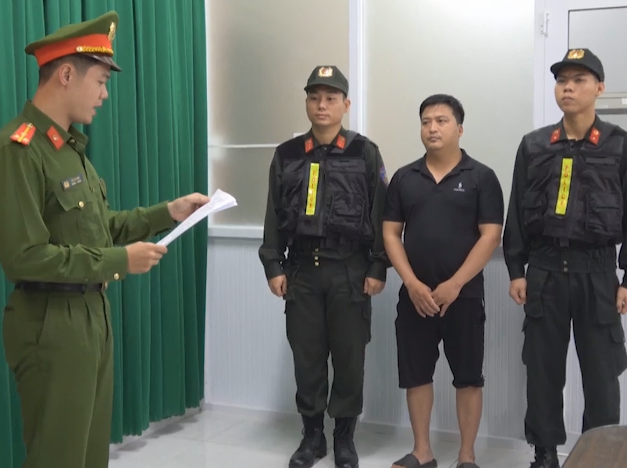 Ph&aacute; đường d&acirc;y &ldquo;biến&rdquo; thịt heo th&agrave;nh thịt b&ograve; ti&ecirc;u thụ tại 75 qu&aacute;n ăn ở TP.HCM v&agrave; nhiều địa phương- Ảnh 1.