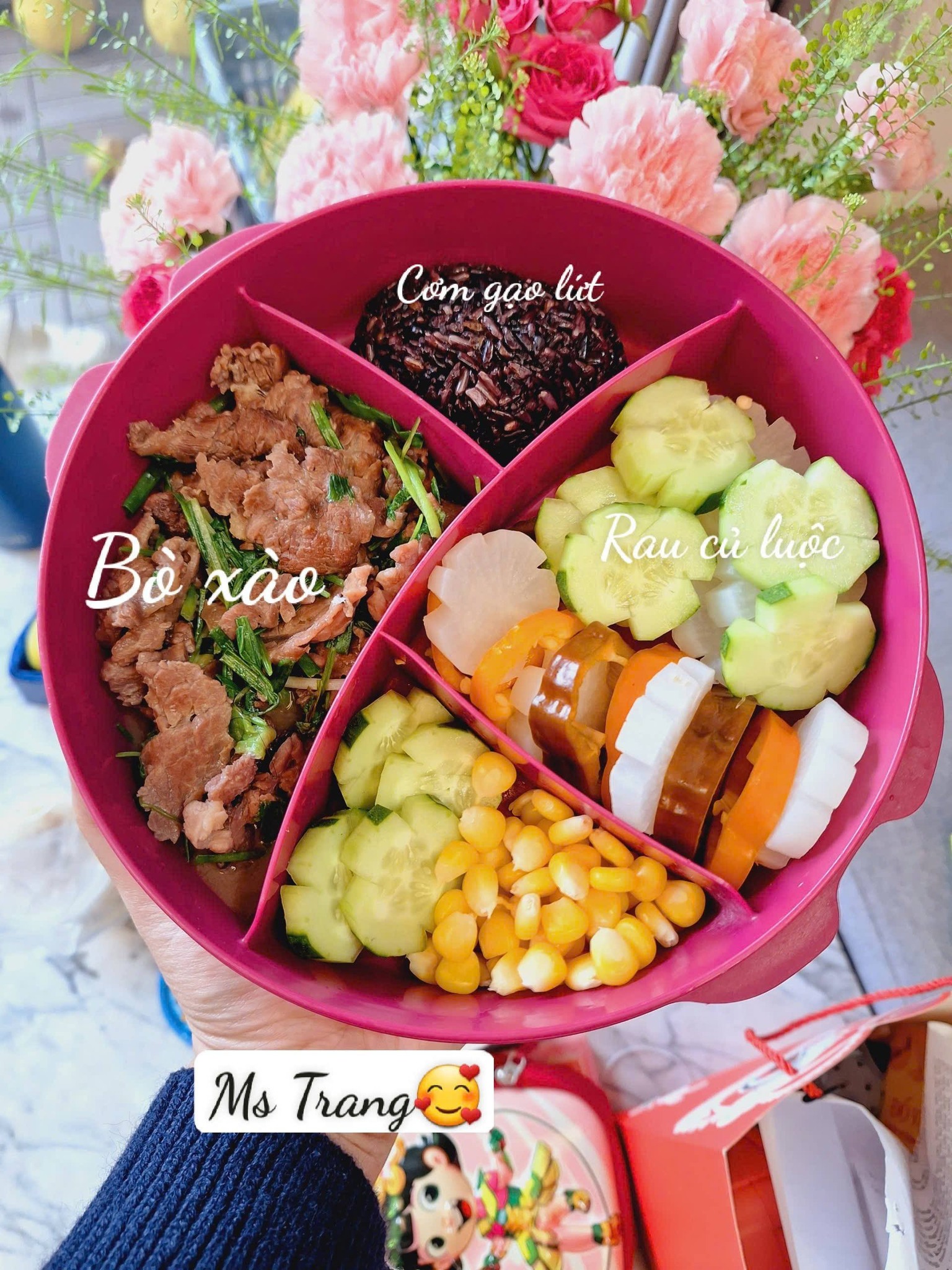 9 th&aacute;ng mang hộp cơm kiểu n&agrave;y đi l&agrave;m, mẹ 2 con giảm 15kg trong sự ngỡ ng&agrave;ng- Ảnh 4.