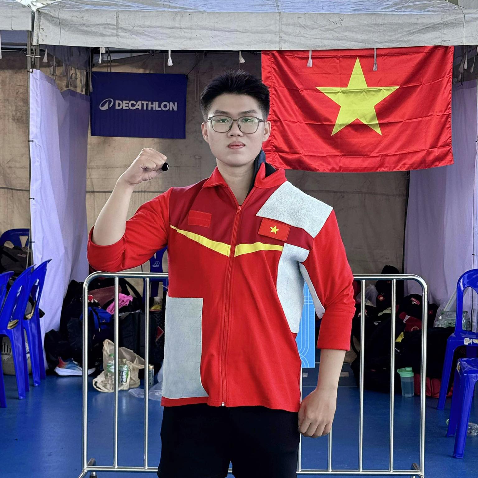 Về kể kh&ocirc;ng ai tin: Đang đi l&agrave;m b&aacute;c sĩ th&igrave; được cử sang Th&aacute;i Lan thi k&eacute;o co, kết quả đ&aacute;ng kinh ngạc- Ảnh 1.